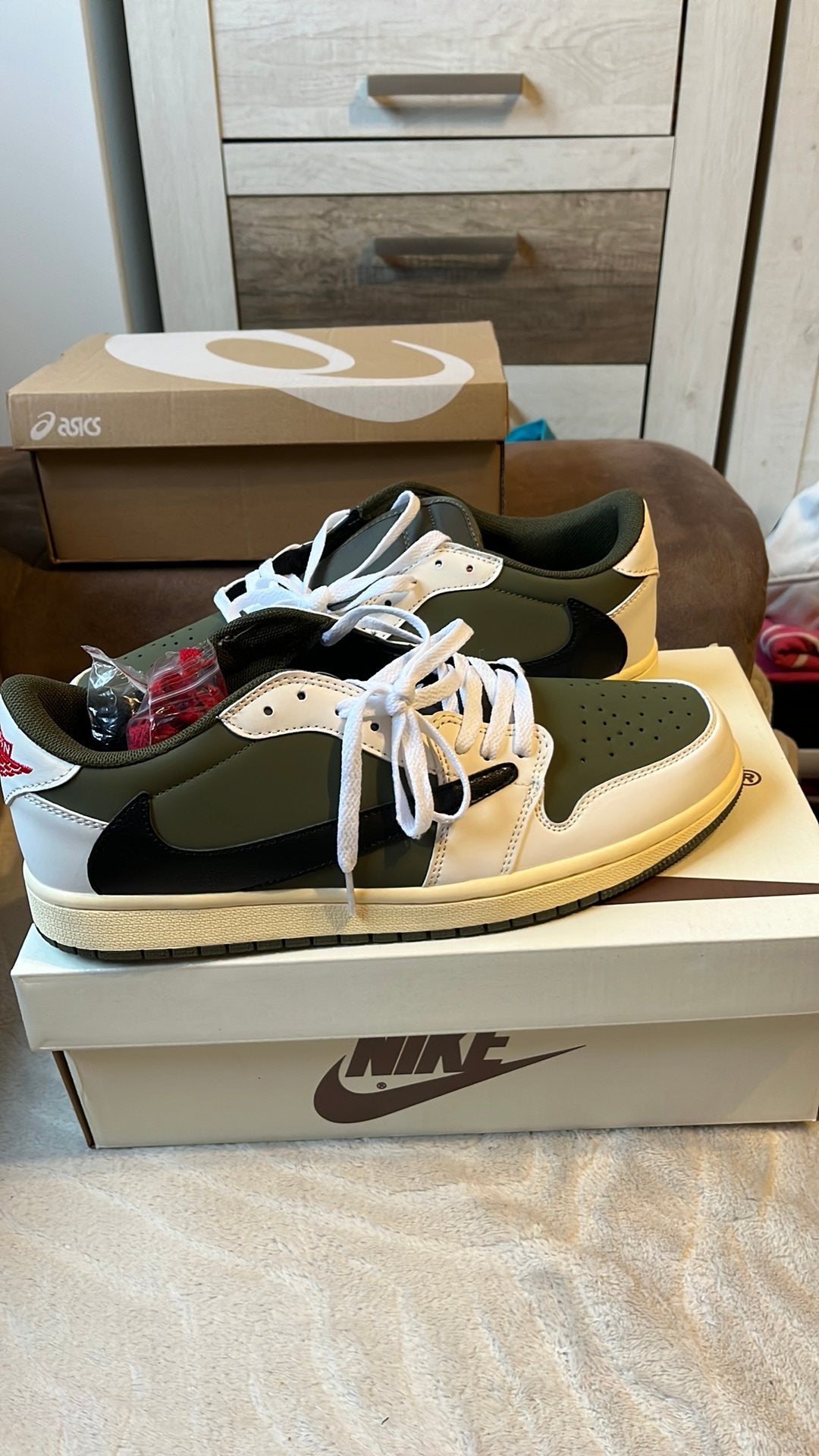 Nike traviscott / vert olive, Vêtements | Hommes, Enlèvement ou Envoi, Comme neuf
