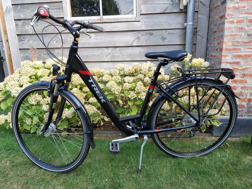 Damesfiets  als nieuw   Trek, Fietsen en Brommers, Fietsen | Dames | Damesfietsen, Ophalen, Velgrem, Versnellingen, Zo goed als nieuw