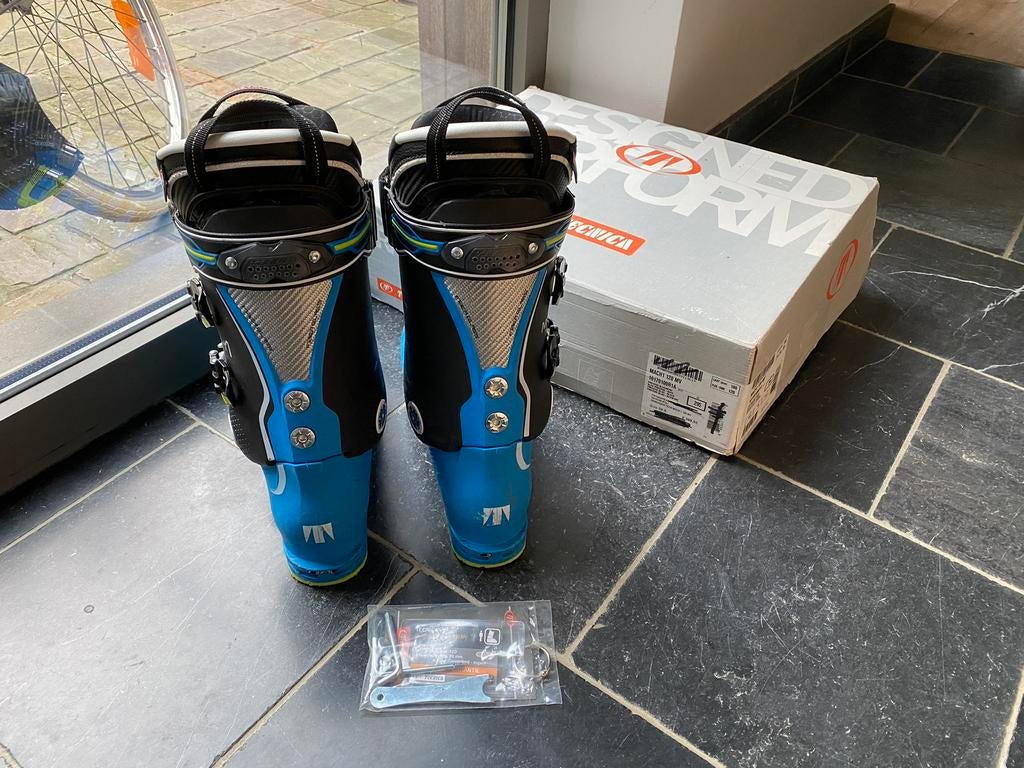 Skischoen Tecnica Mach1 120 MV mondopoint 29.5, Sport en Fitness, Skiën en Langlaufen, Snowboots, Zo goed als nieuw, Ski, Ophalen