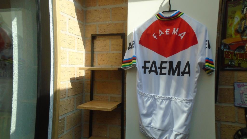 nieuwe retro koerstrui 'FAEMA', medium, 45€, M, Nieuw, Kinderen, Ophalen of Verzenden