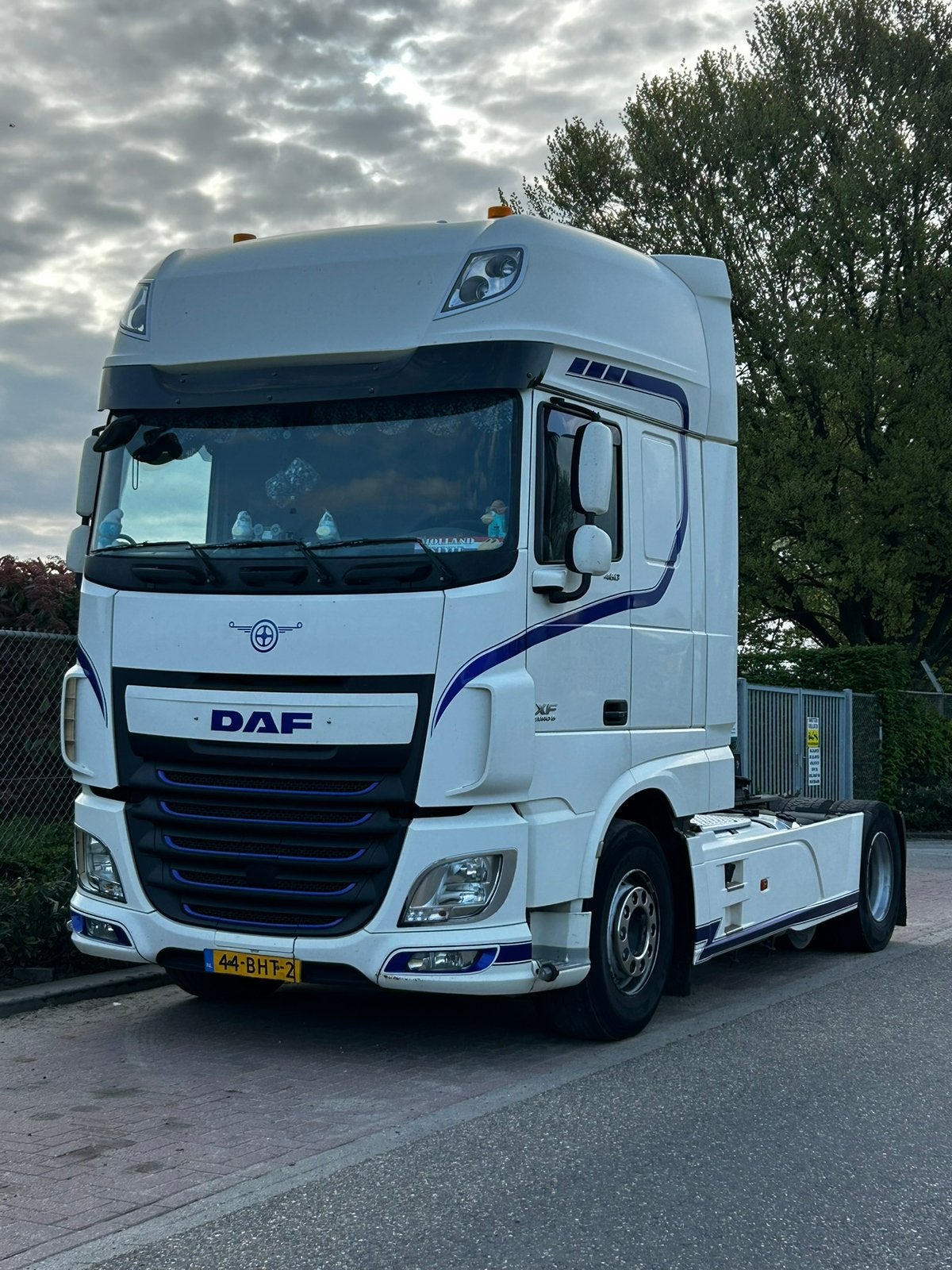 Tracteurs et remorques à louer 585 €/semaine !, Autos, Achat, Euro 6, Diesel, Automatique