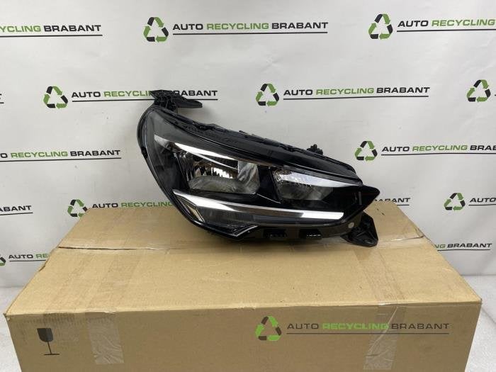 Phare droit d'un Opel Corsa, Autos : Pièces & Accessoires, -, Opel, 3 mois de garantie, Utilisé
