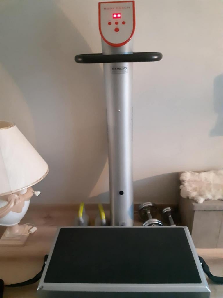 Trilplaat bodycoach.als nieuw.moet zo vlug mogelijk weg., Ophalen, Trilplaat