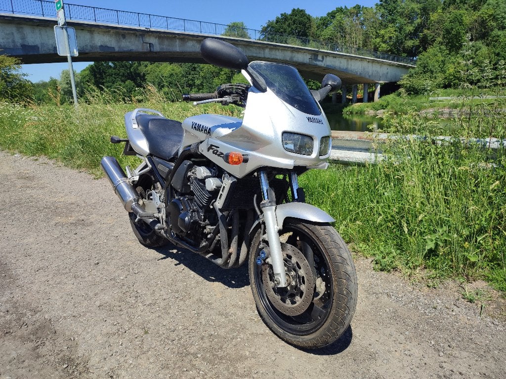 Yamaha Fazer 600, Enlèvement