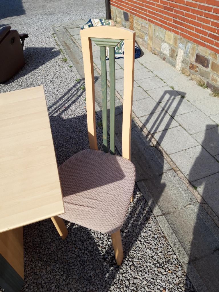 Tafel 6 stoelen, Ophalen