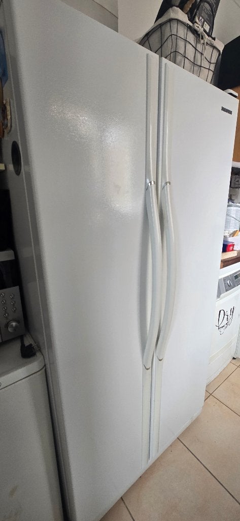Frigo américain, Elektronische apparatuur, Koelkasten en IJskasten, Ophalen, Zo goed als nieuw, Met vriesvak