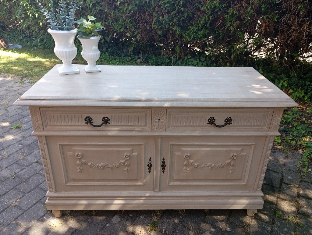 Meuble ancien, Enlèvement