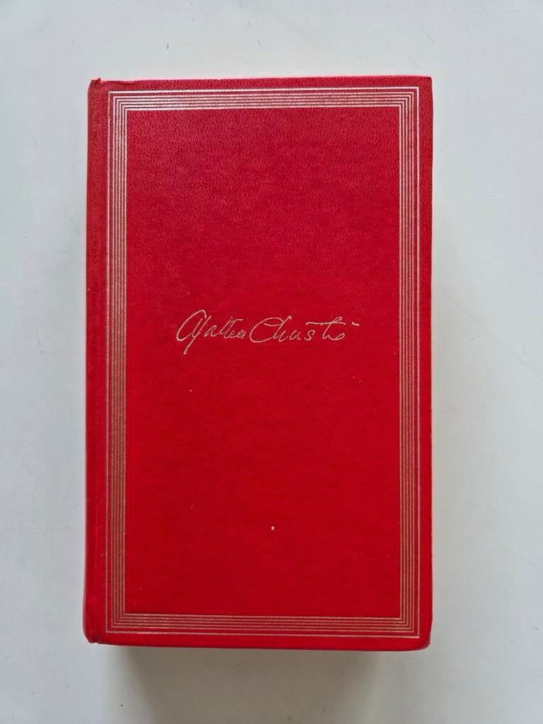 Agatha Christie, Ophalen of Verzenden, Gelezen