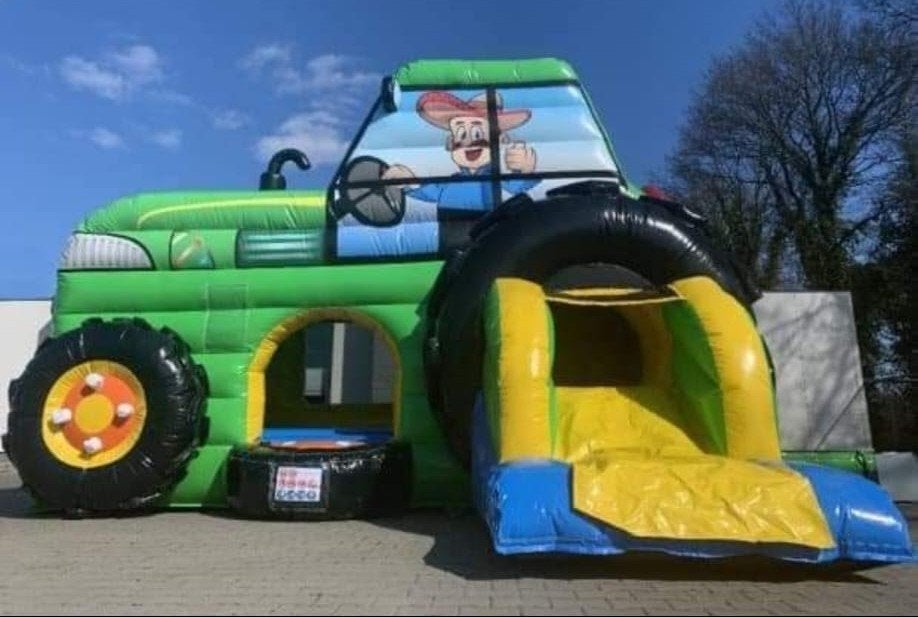 Tractor springkasteel te huur, Hobby en Vrije tijd, Ophalen