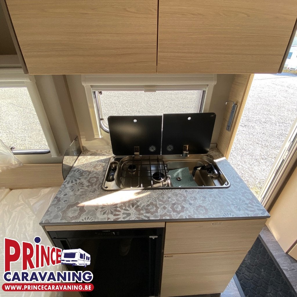 Weinsberg Caracito 390 QD 2025 - Prince Caravaning, Entreprise, 5 à 6 mètres, 750 - 1000 kg, Porte moustiquaire