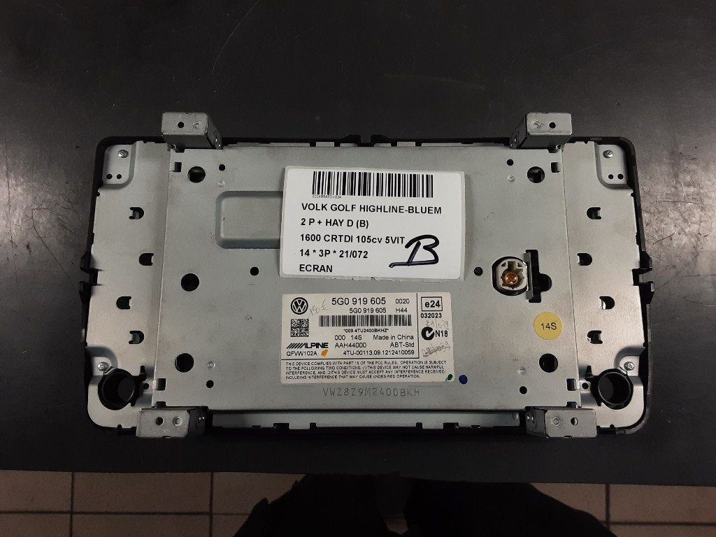 DISPLAY Volkswagen Golf VII (AUA) (5G0919605), Gebruikt, Volkswagen, Mevr. I. Hauben, Rue de l'Espoir 34 34
4030  GRIVEGNÉE, BE