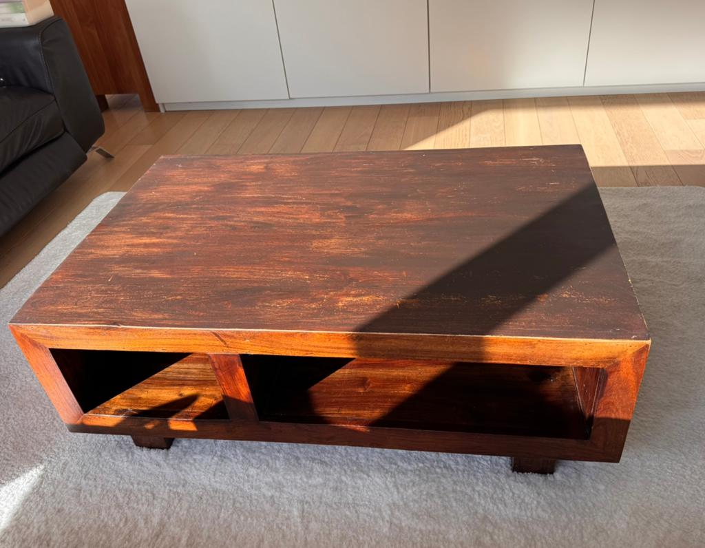 Exotische salontafel van massief hout, Ophalen, Zo goed als nieuw