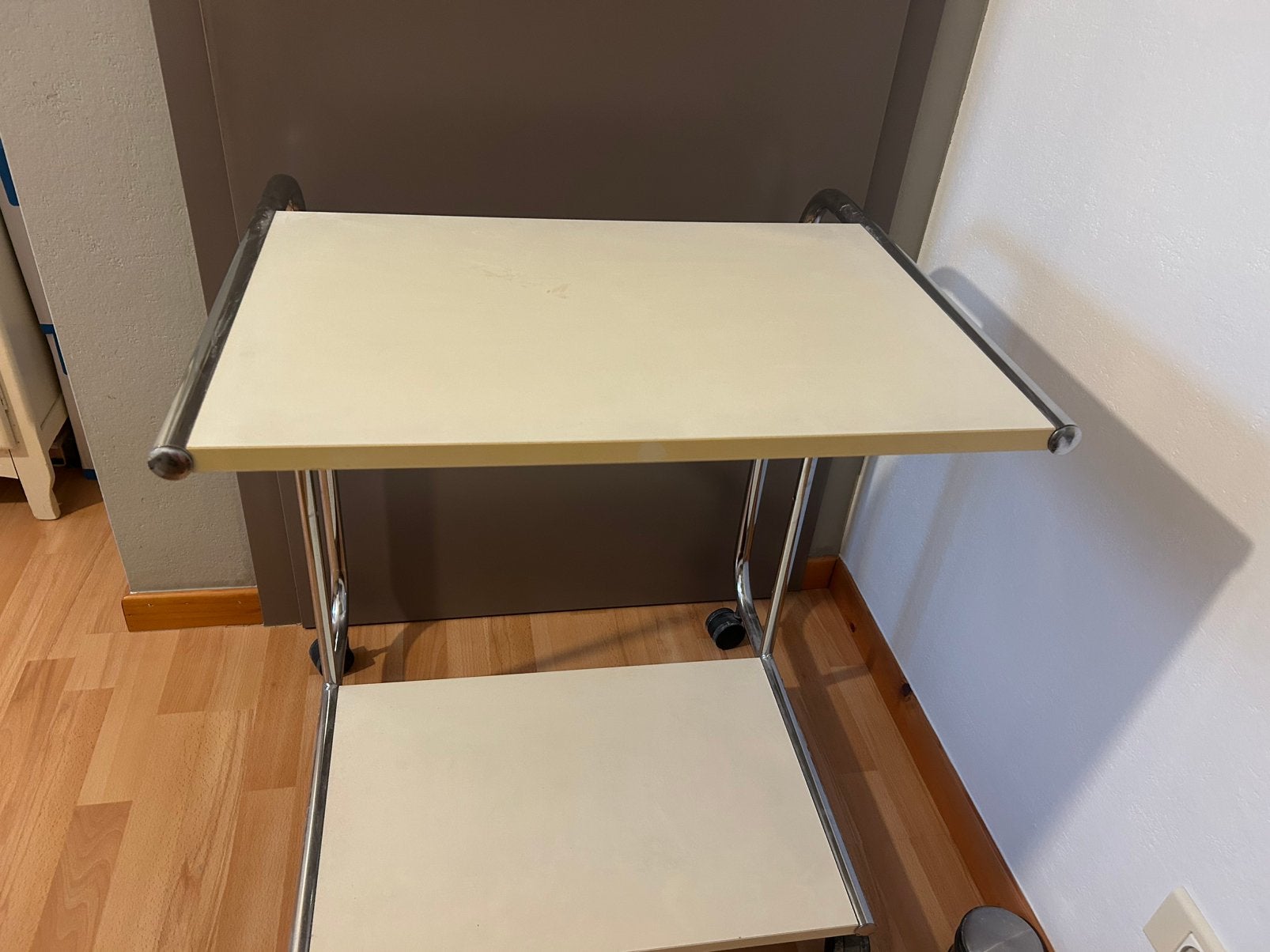 Bureau blanc, Bureau d'ordinateur, 62 cm, Avec roues, Enlèvement