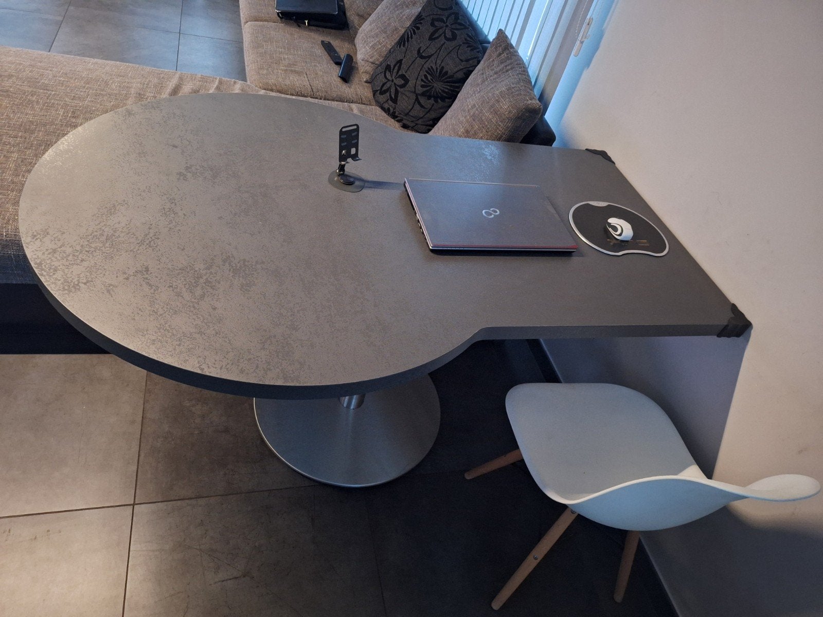 Table de bureau ou de salon avec pied inox très robuste,, Enlèvement