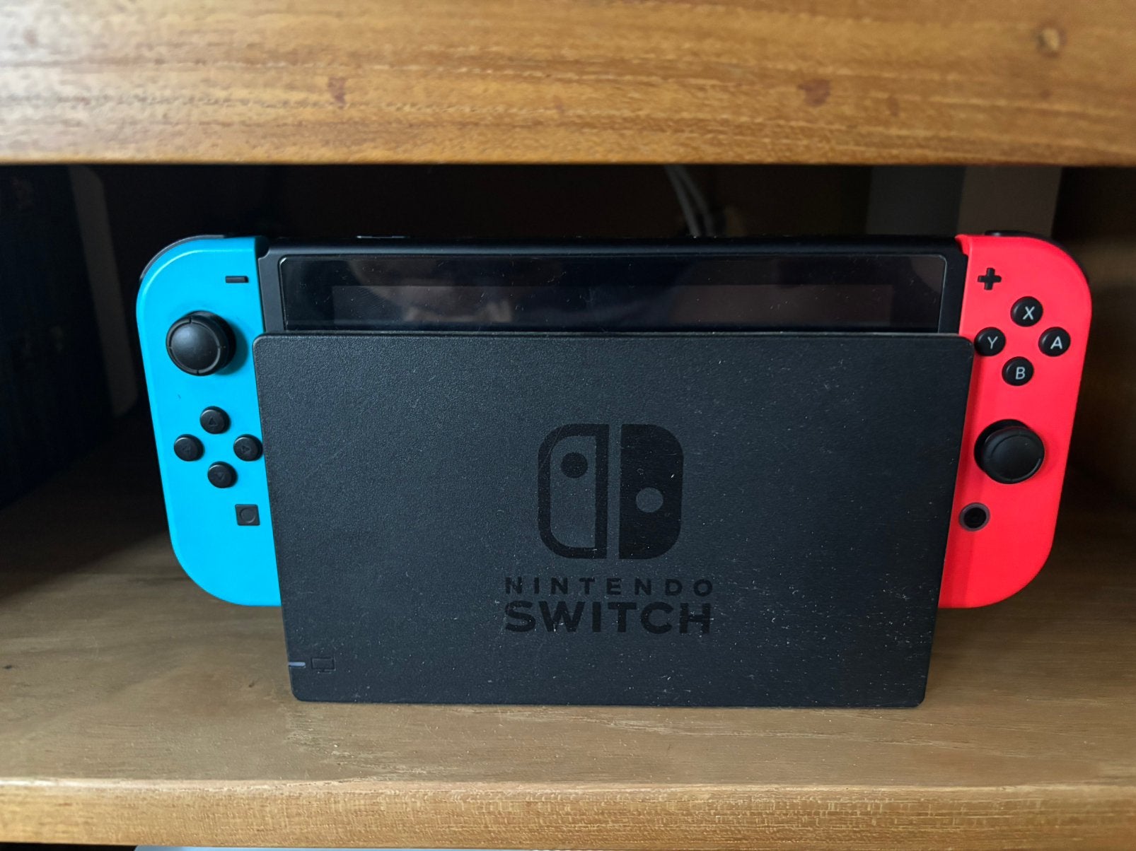 Nintendo Switch, Consoles de jeu & Jeux vidéo, Enlèvement, Comme neuf, Avec 2 manettes, Switch 2019 Upgrade