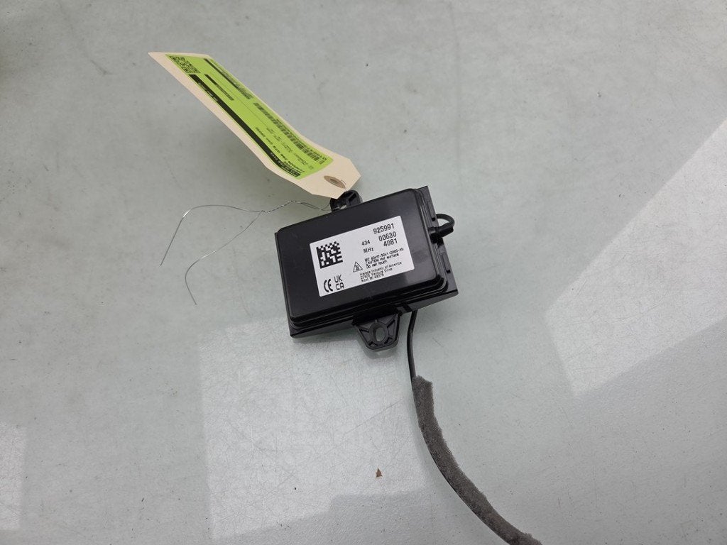 ANTENNE Ferrari 296 GTS (01-2021/-) (|925991|), Dhr. J. Ham, Gebruikt, Administratie@autoham.nl, Ferrari
