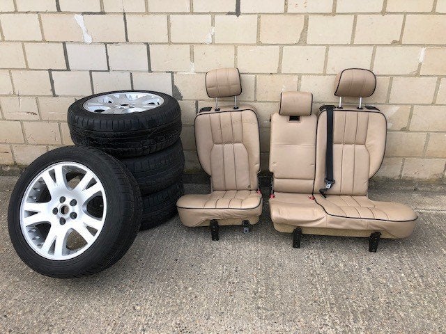 Range Rover 19 duims velgen + achterbank, Auto-onderdelen, Banden en Velgen, Gebruikt, 255 mm, Banden en Velgen, Terreinwagen