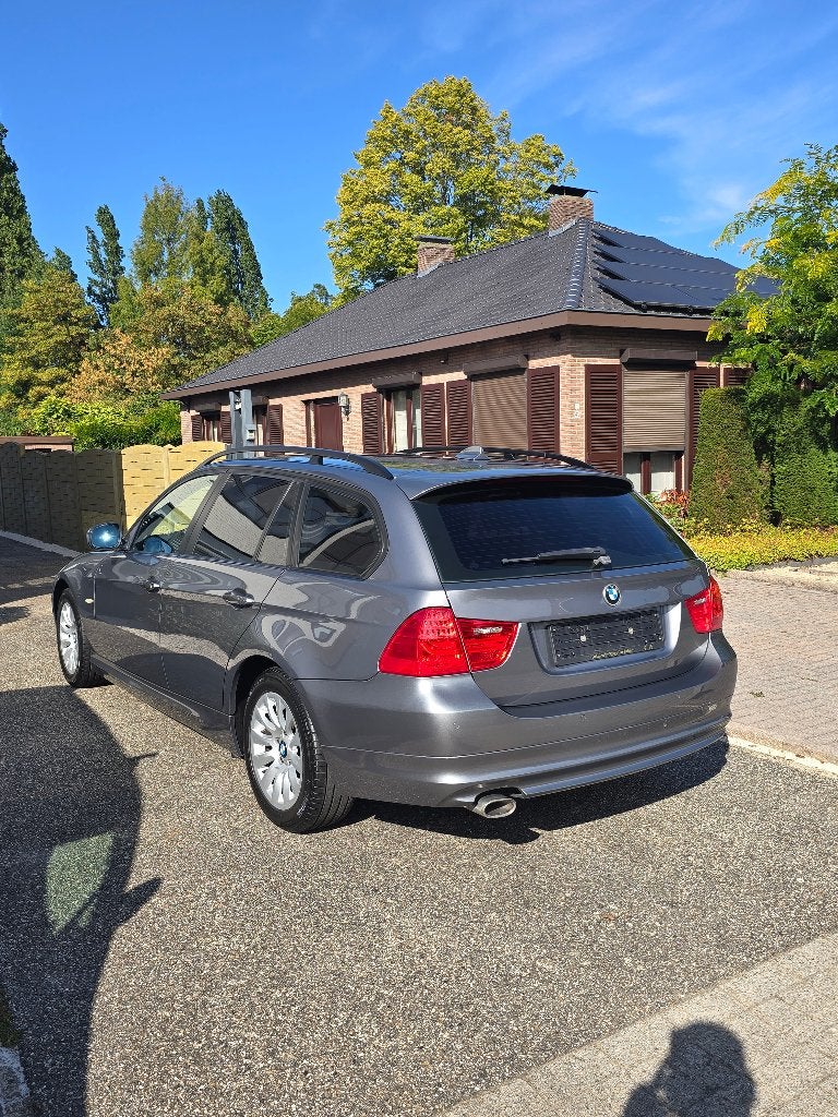 BMW E91 320d Touring | onderhoudsfacturen | Cognac Leder, Auto's, Achterwielaandrijving, 1995 cc, 4 cilinders, Leder