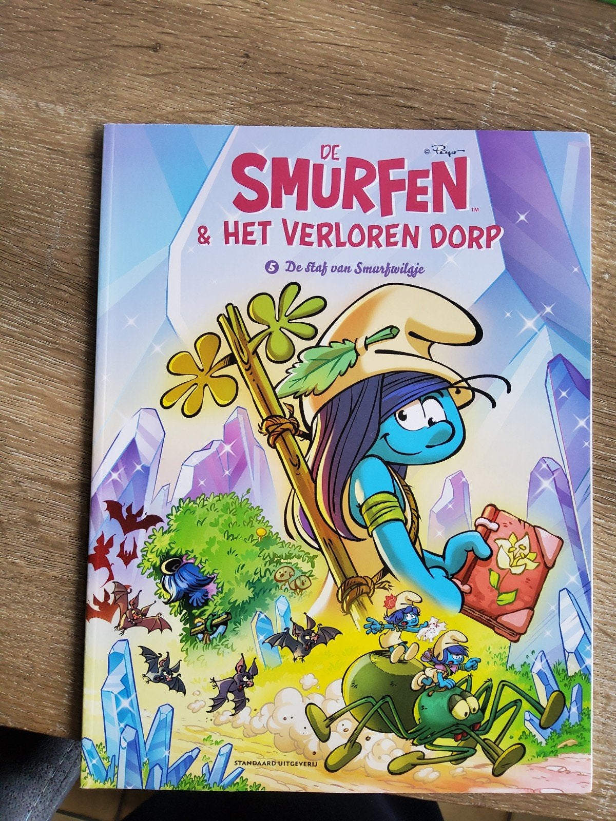 Strip De smurfen en het verloren dorp, Boeken, Ophalen