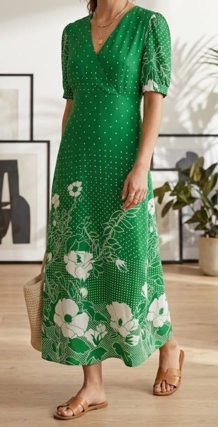 vintage groene lange jurk, Kleding | Dames, Jurken, Zo goed als nieuw, Maat 38/40 (M), Groen, Onder de knie, Verzenden