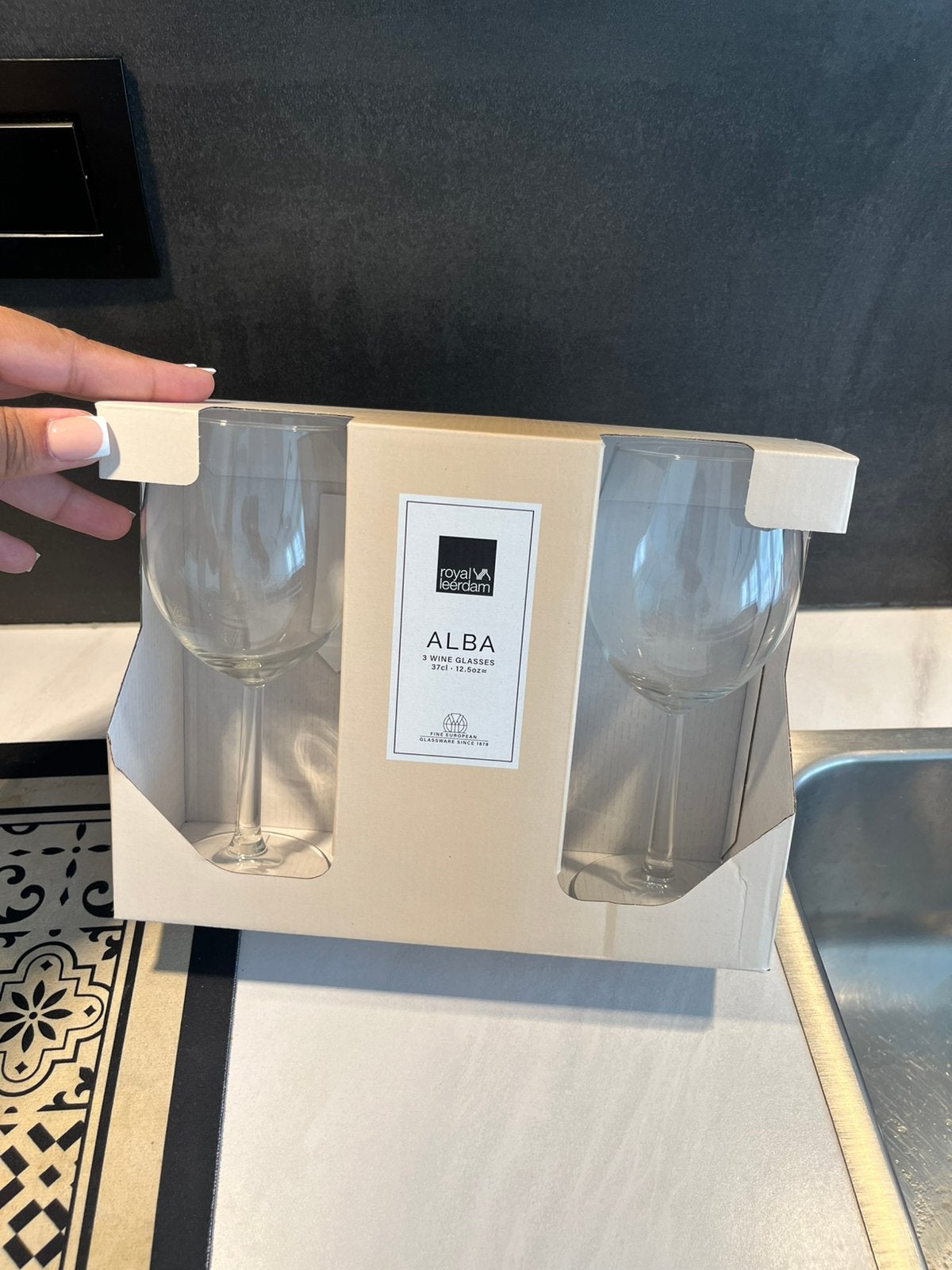 Verres a vin x3, Electroménager, Enlèvement, Comme neuf