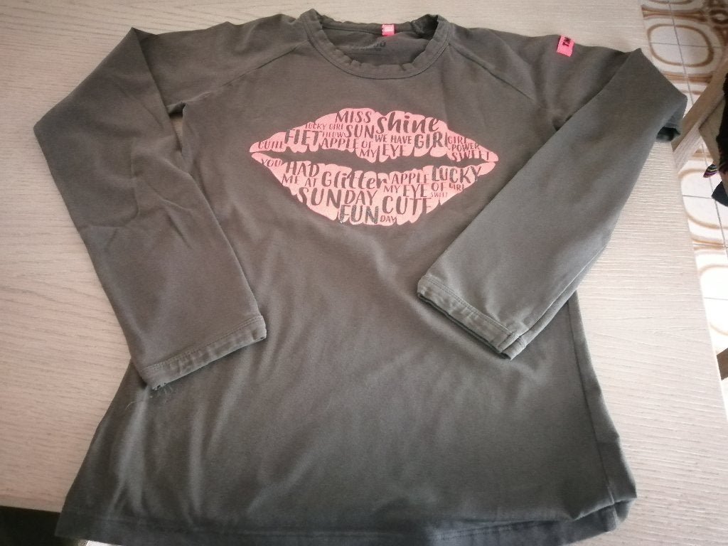groene longsleeve maat 152 - 158, Kinderen en Baby's, Ophalen of Verzenden, Zo goed als nieuw, Meisje, Shirt of Longsleeve