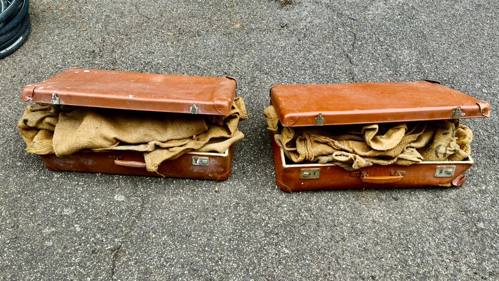 3 anciennes valises de voyage avec sacs en jute véritable, Enlèvement ou Envoi, Utilisé, Autres matériaux, Clé