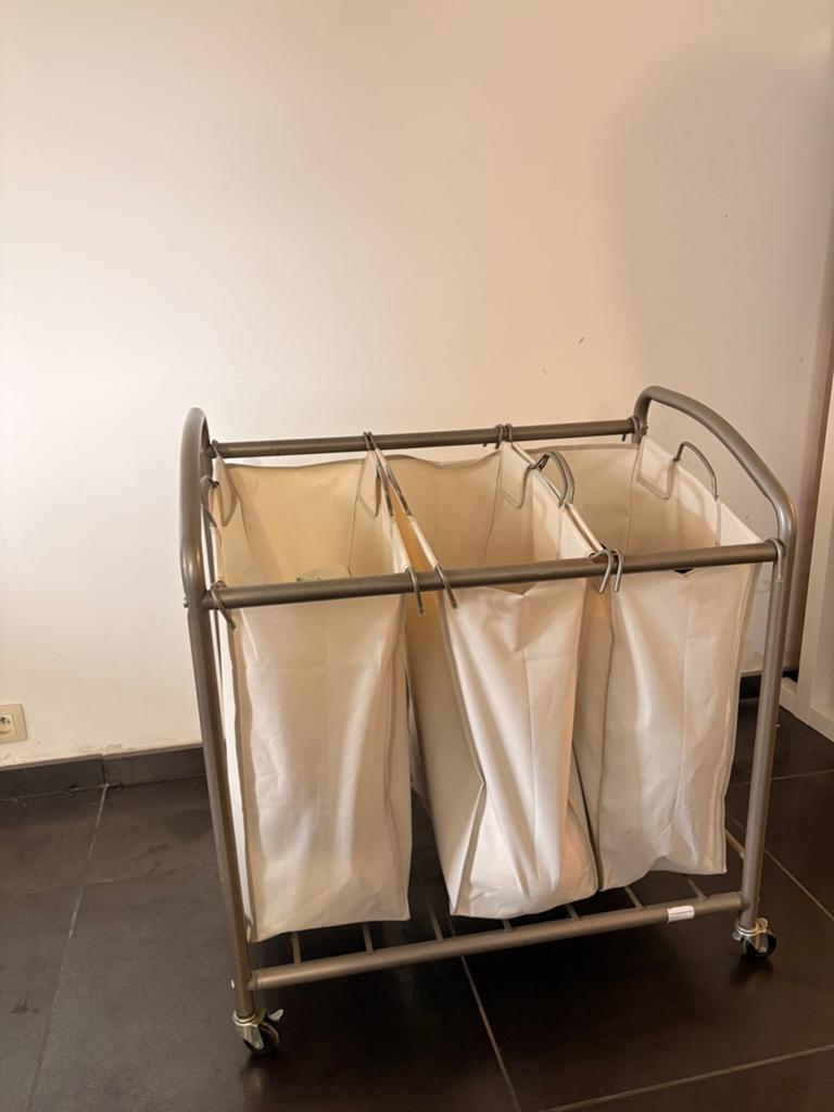 Panier a linge mobile, Enlèvement