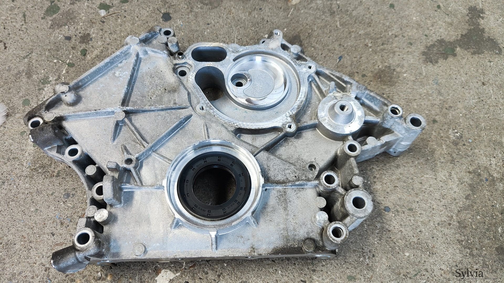 Distributiedeksel onder BMW N63 5 / 6 / 7 / X5 / X6 serie F0, -, Utilisé, -, -