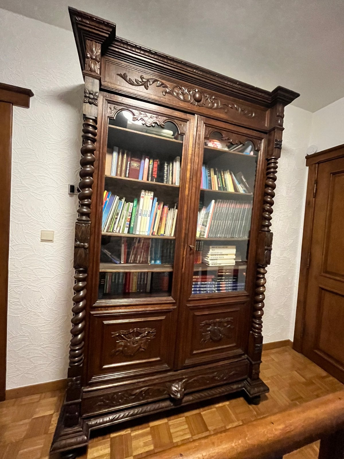 Antieke kast, Antiek en Kunst, Ophalen