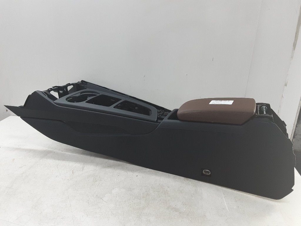 CONSOLE CENTRALE Audi A5 Sportback (F5A / F5F), Autos : Pièces & Accessoires, Mevr. I. Hauben, Audi, Utilisé, Rue de l'Espoir 34 34
4030  GRIVEGNÉE, BE