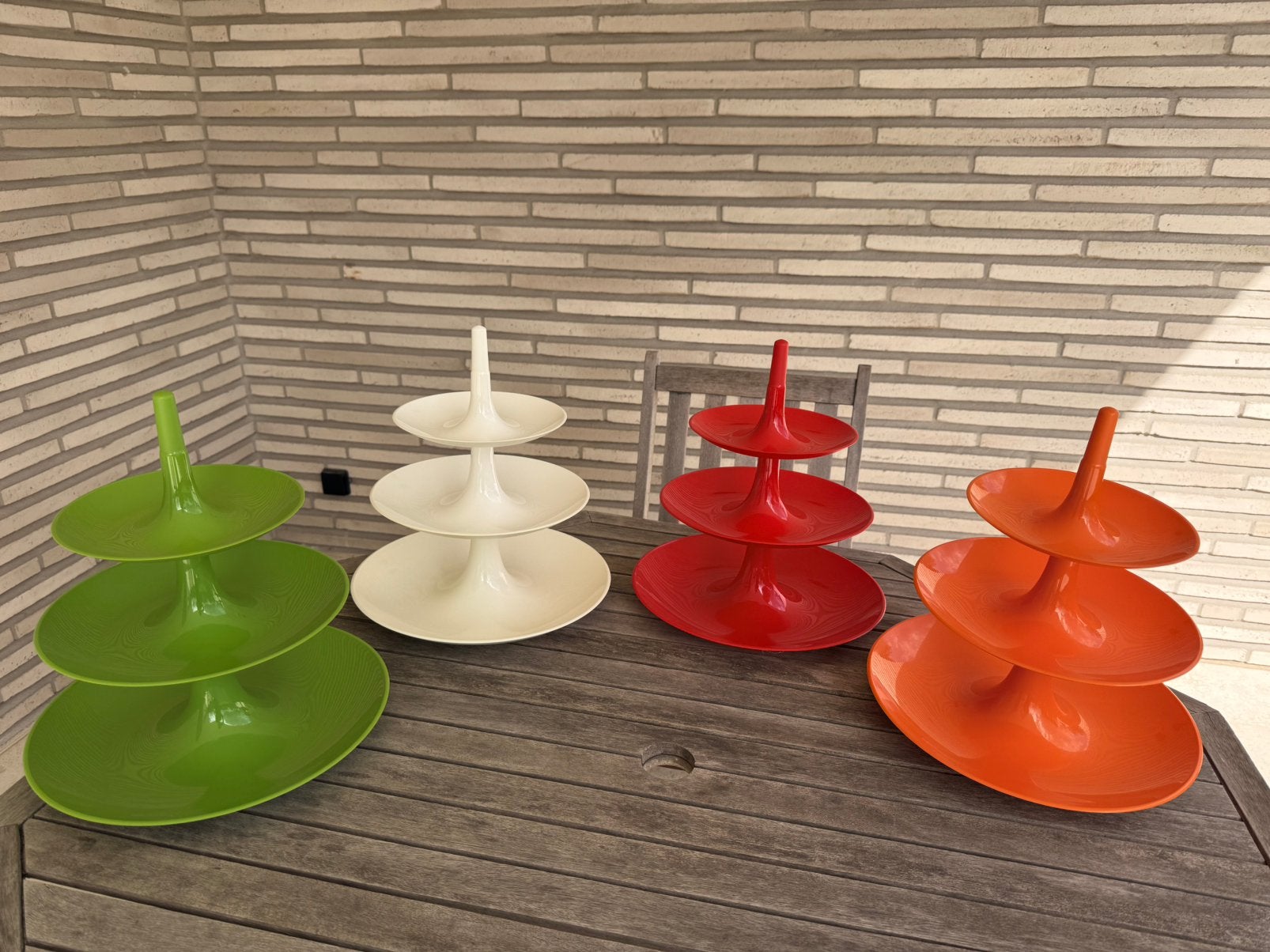 4 etagères Koziol in wit, groen, oranje en rood, Ophalen, Zo goed als nieuw