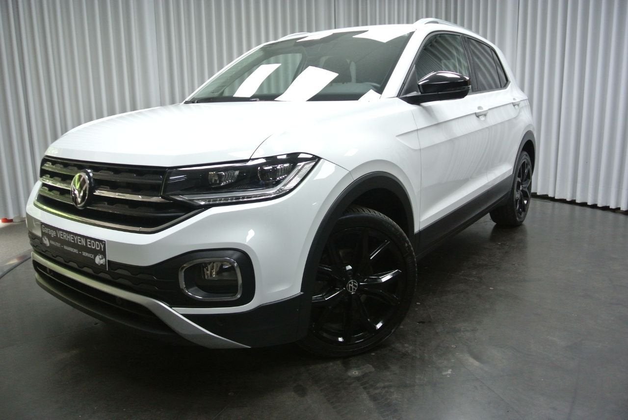 Volkswagen T-Cross (bj 2022, automaat), Auto's, Automaat, Wit, Bedrijf, 5 zetels