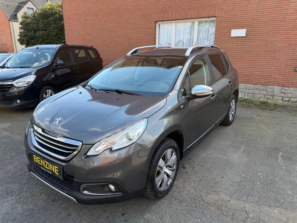 Peugeot 2008 1.2 Style Airco/Navi/Cruise/Garantie, Bedrijf, 5 deurs, Parkeersensor, 4 cilinders