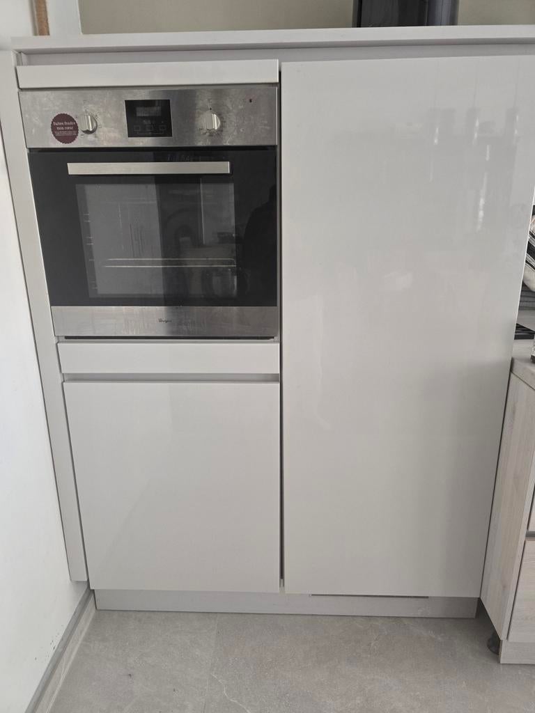 Oven, koelkast en meubels, Grijs