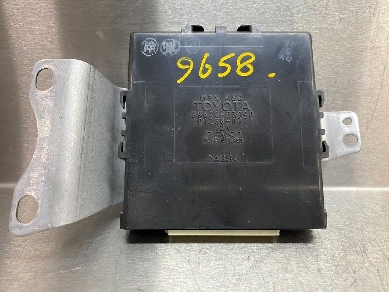 ORDINATEUR DIVERS C Lexus IS C (E2) (|8967053090|), Utilisé, Lexus