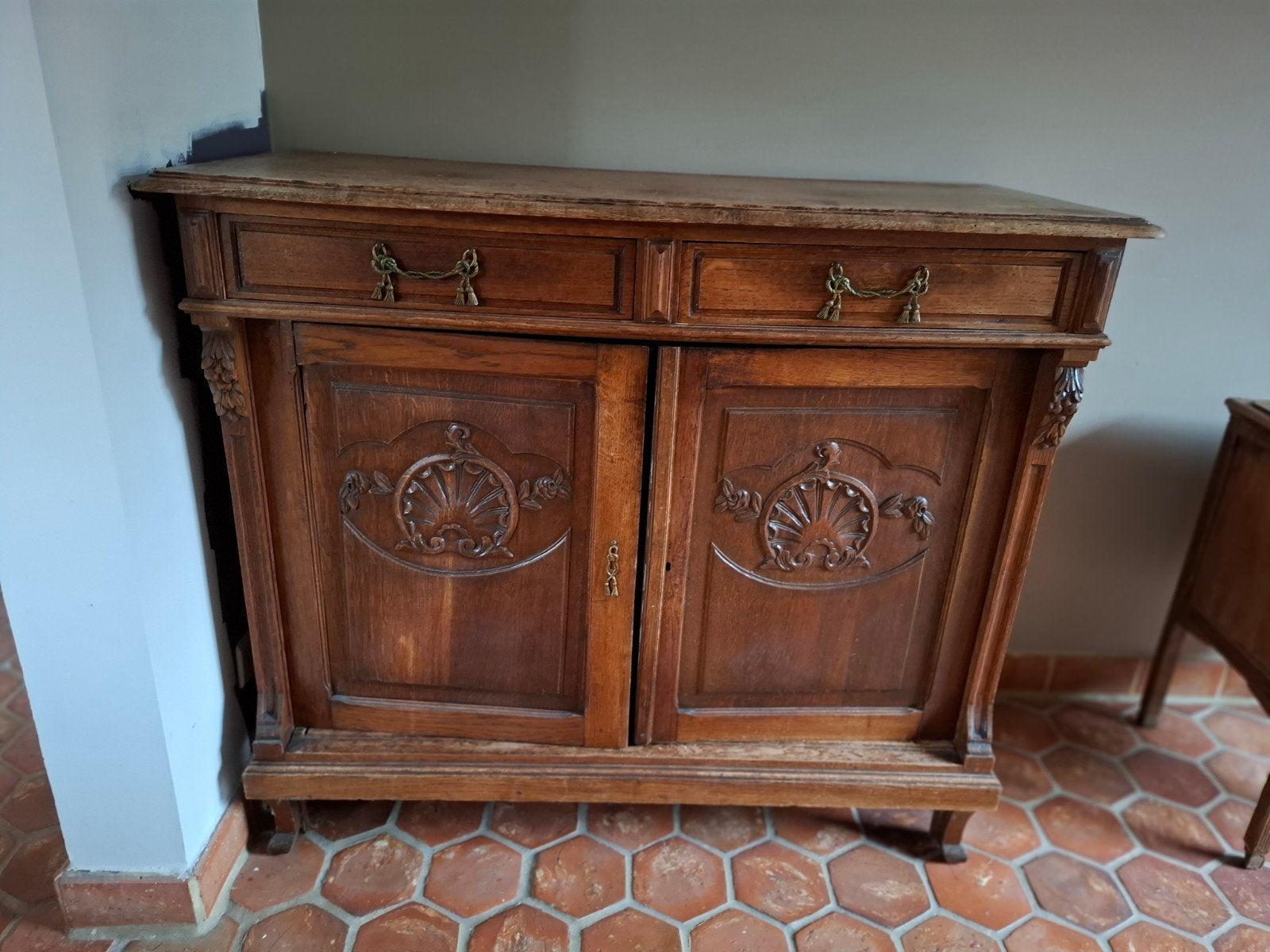 Antiek houten kast, Ophalen