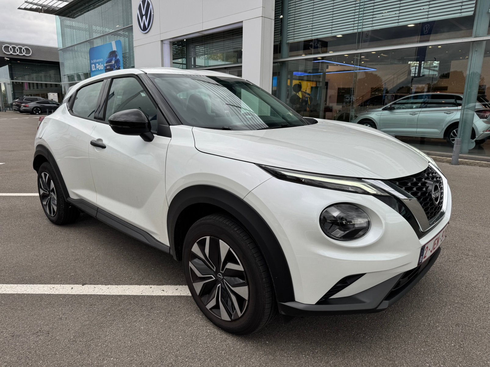 Nissan Juke Acenta + cold pack met 3jaar gratis onderhoud, Auto's, Voorwielaandrijving, Stof, Wit, Handgeschakeld