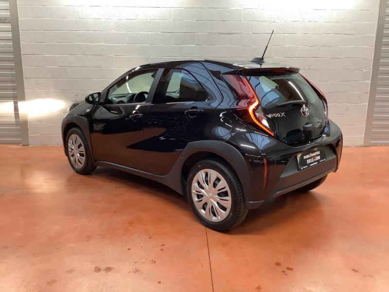 Toyota Aygo X 1.0 X play Toyota Aygo X 1.0 Play 53kw, Start-stop-systeem, Euro 6, 72 pk, Zwart