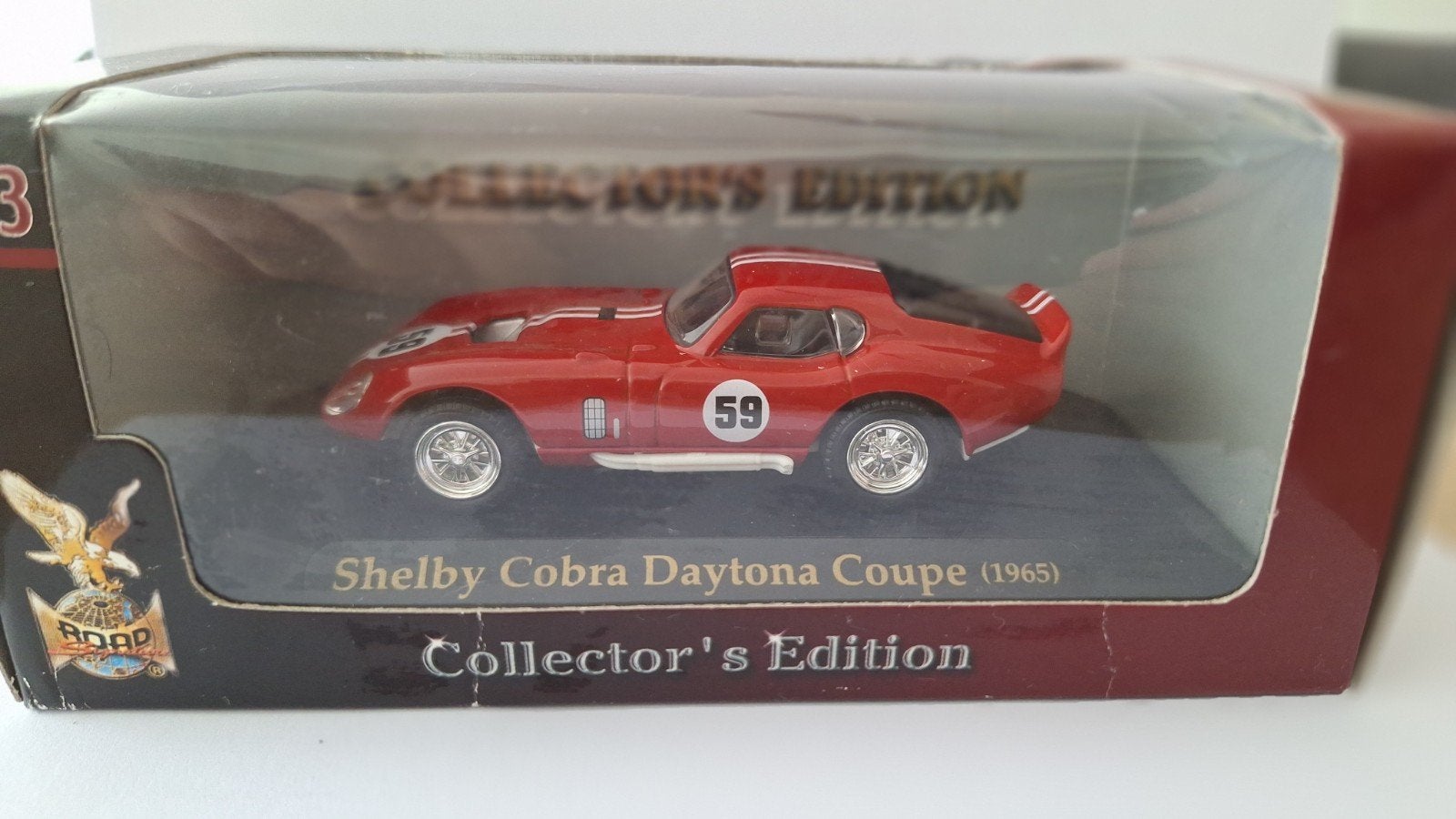Maquette de voiture 1:43 - Shelby Cobra Daytona Coupe (1965), Hobby & Loisirs créatifs, Enlèvement ou Envoi, Comme neuf, Voiture