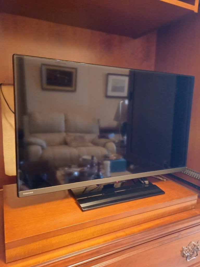TV scherm, Ophalen, Zo goed als nieuw, 60 tot 80 cm, Toshiba