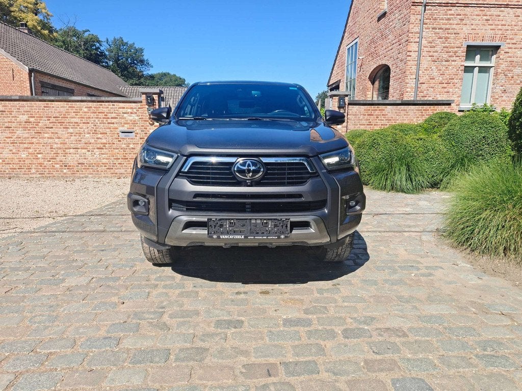 Toyota Hilux 2.8 D-4D 4WD Invincible, Automaat, 4 deurs, Gebruikt, 4 cilinders
