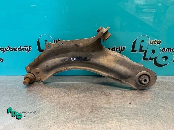 Draagarm links-voor van een Renault Kangoo (Kangoo 2 08-), Gebruikt, -, Renault, -