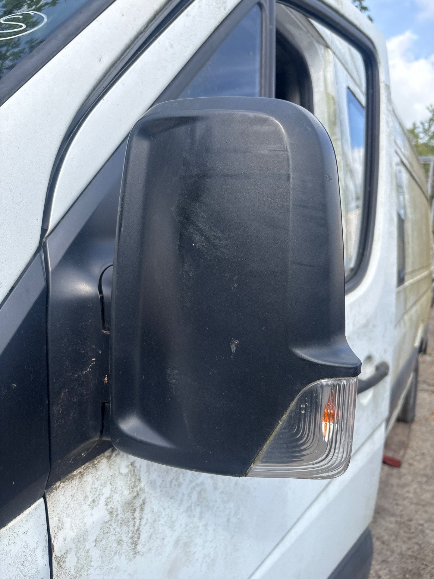 R troviseur gauche Mercedes Sprinter W906, Mercedes-Benz AG, Mercedes-Benz, Utilisé, Mercedesstrasse 120
70372  Stuttgart, DE