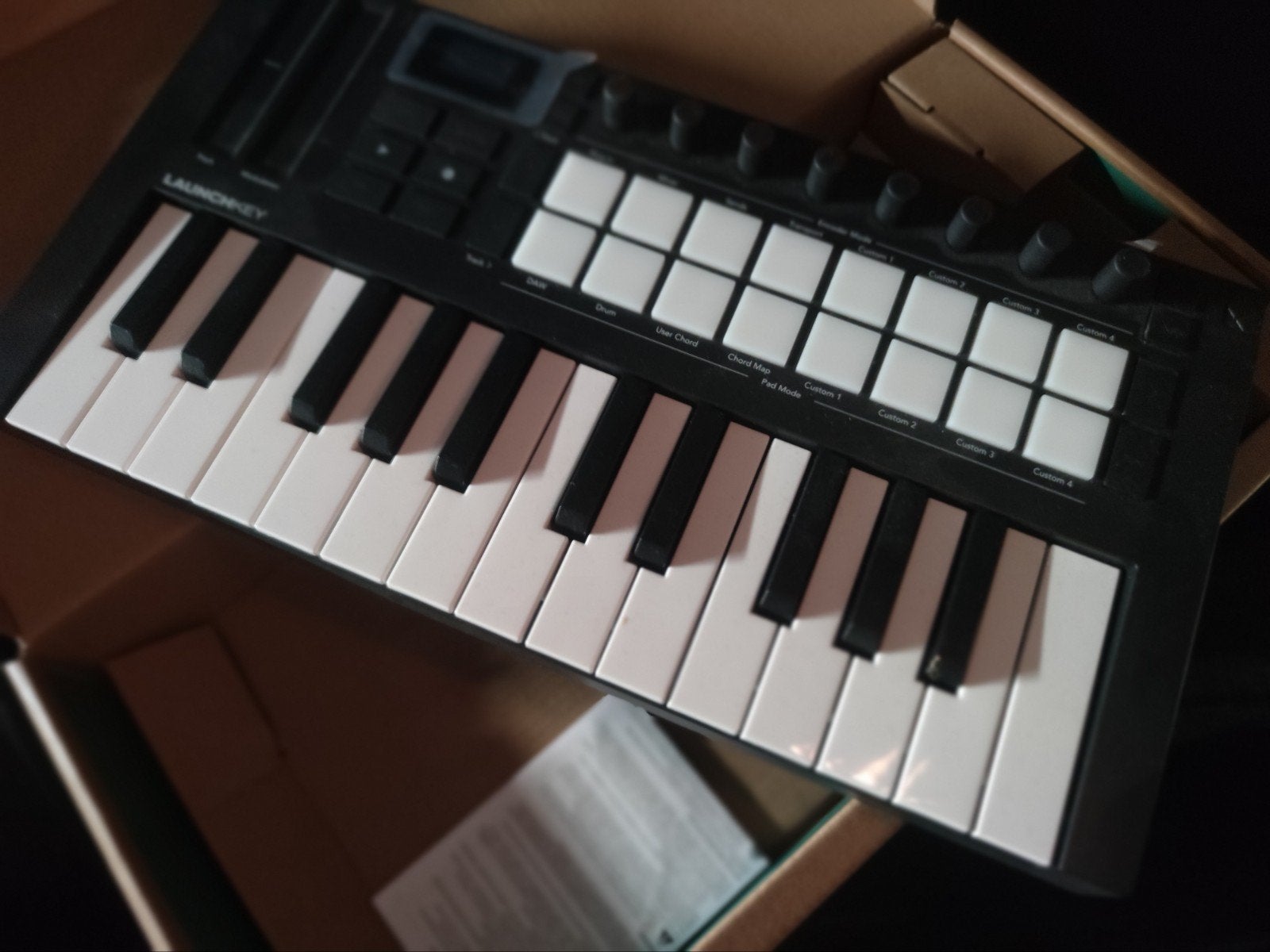 Novation Launchkey Mini 25 [MK4], Muziek en Instrumenten