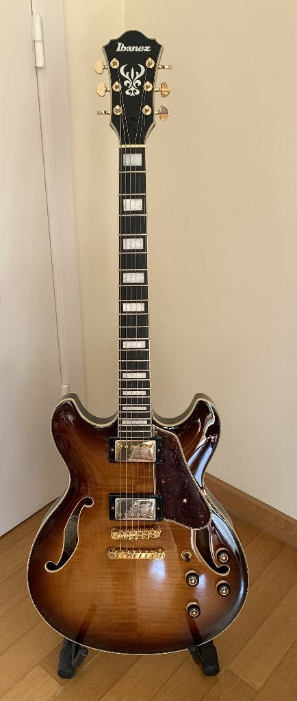 Ibanez AS93FM VLS en excellent état avec étui rigide, Musique & Instruments, Instruments à corde | Guitares | Électriques, Enlèvement