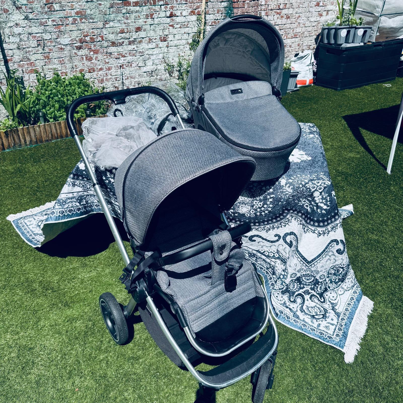 Mon kinderwagen 2-delig – zeer goed onderhouden, Enfants & Bébés, Enlèvement, Comme neuf, Autres marques
