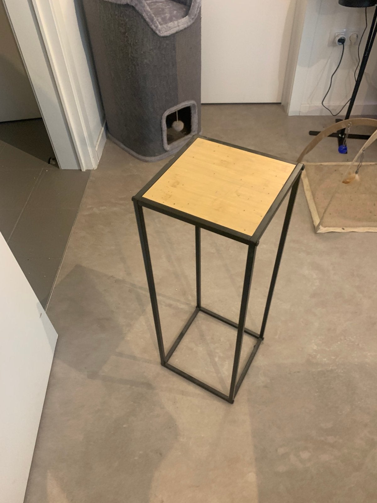 2 mooie hoge plantenstaanders, Maison & Meubles, Accessoires pour la Maison | Colonnes & Piliers, Enlèvement, Comme neuf
