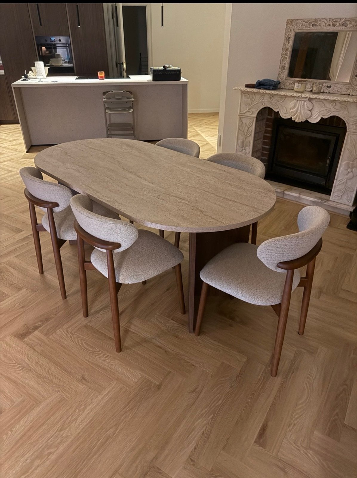 Table imitation travertin, Enlèvement, Comme neuf, Ovale