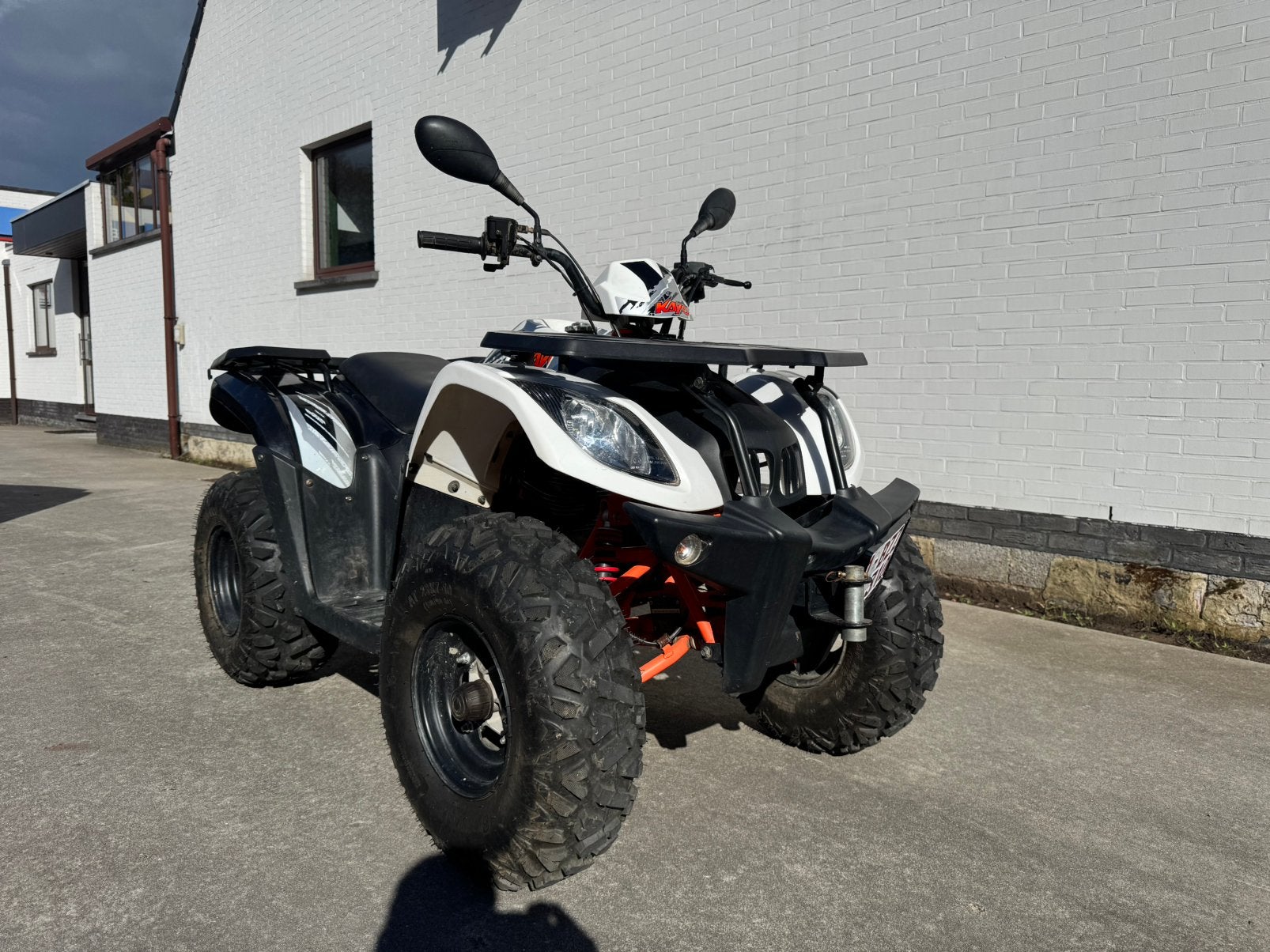 Kayo au200, Motoren, 11 kW of minder, 176 cc, 1 cilinder